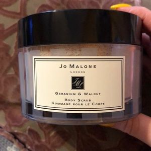 Jo Malone Geranium and Walnut